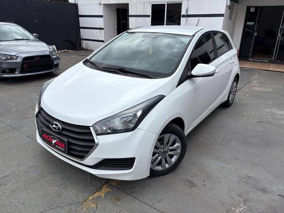 HYUNDAI HB20 1.6 COMFORT PLUS 16V FLEX 4P MANUAL HYUNDAI HB20 1.6 COMFORT PLUS 16V FLEX 4P MANUAL